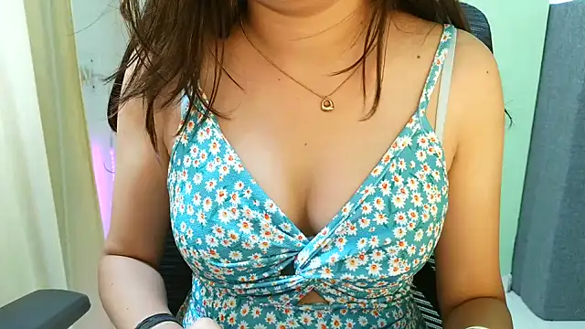 Chat +18 de gargi_33 ao vivo