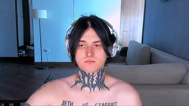 _torfin_ Show in webcam