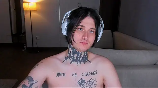 _torfin_ Show in webcam
