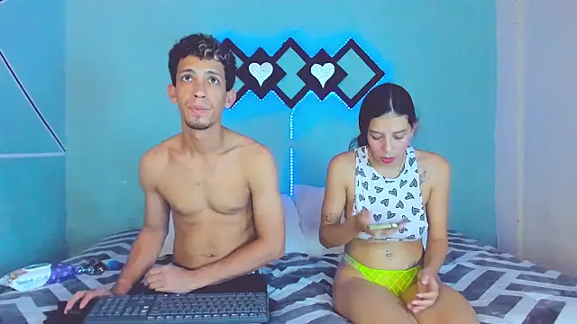 TOM_NATASHA Adlı Modelin Canlı XXX Sohbeti