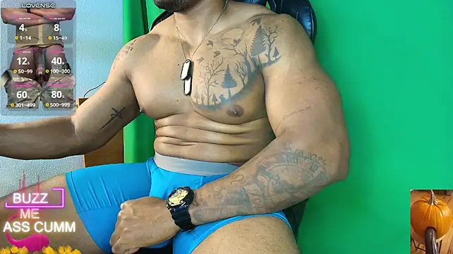 Show modela hot_black3 na web-kameri
