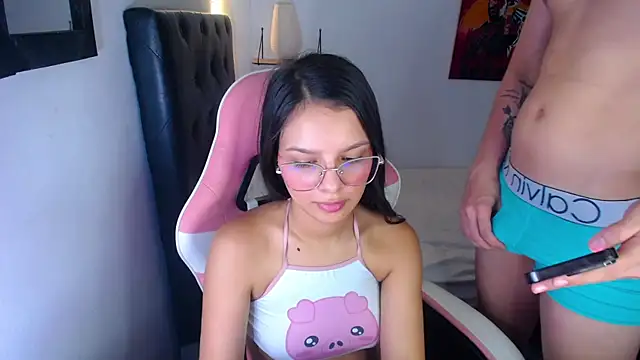 jessi_and_boy's Webcam Show