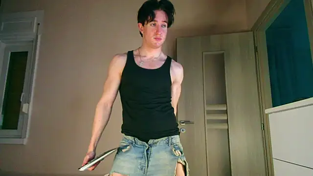 ChristianLevine_ Show Webcam