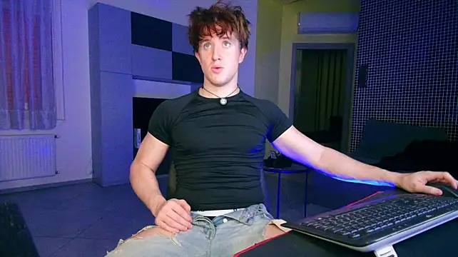 ChristianLevine_n Webbikameraesitys