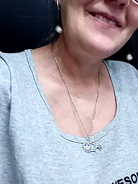 irinamaux Chat XXX in diretta
