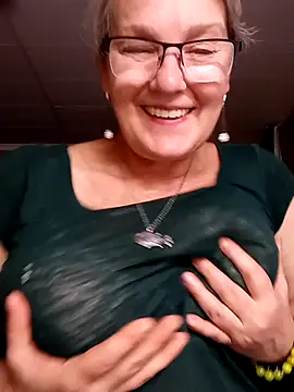 Živý XXX chat irinamaux