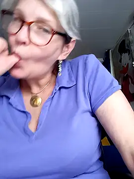 irinamaux Chat XXX in diretta