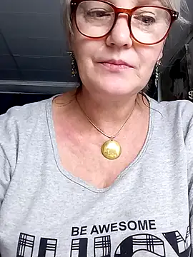 irinamaux's Live XXX Chat