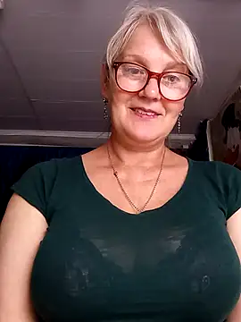 Živý XXX chat irinamaux
