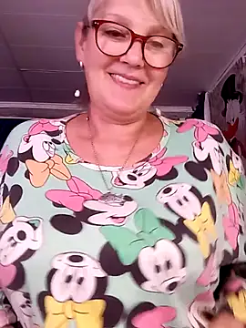 irinamaux Chat XXX live