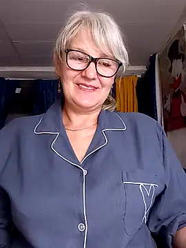 irinamaux's Live XXX Chat