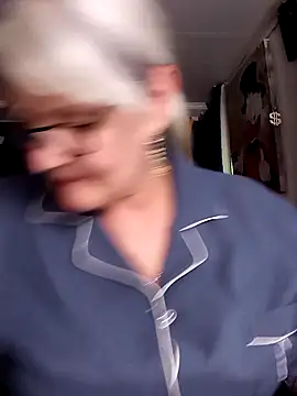 irinamaux Chat XXX in diretta