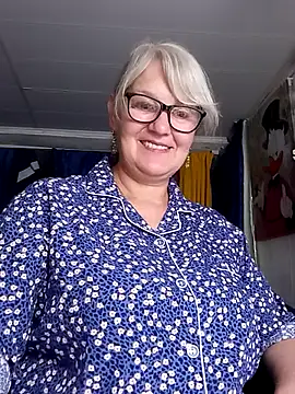 irinamaux's Live XXX Chat