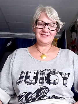 irinamaux's Live XXX Chat