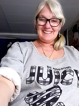 irinamaux Chat XXX in diretta