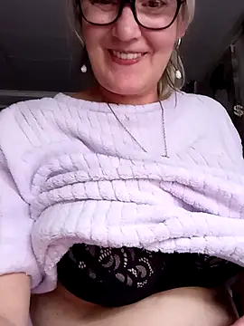 irinamaux's Live XXX Chat