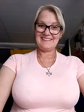 irinamaux – Naživo XXX chat