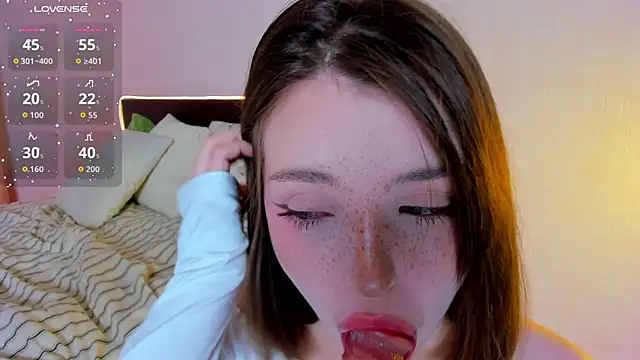 lexxxxxxi's Webcam Show