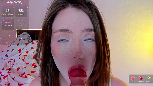 lexxxxxxi Live XXX-Chat