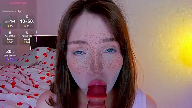 lexxxxxxi Show in webcam
