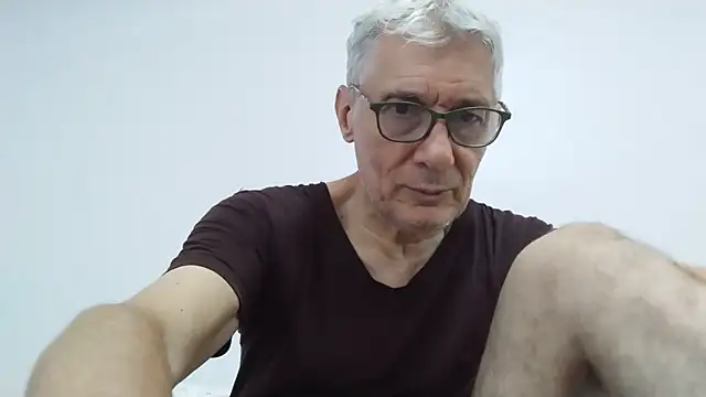 BIGUNCUTHARDCOCK 在線直播表演