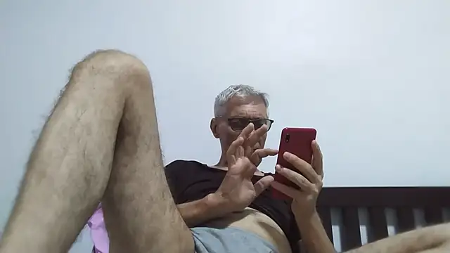 BIGUNCUTHARDCOCK Show Webcam