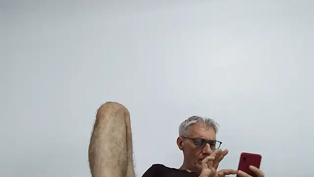 BIGUNCUTHARDCOCK Show in webcam