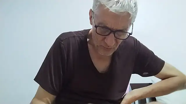BIGUNCUTHARDCOCK Show Webcam