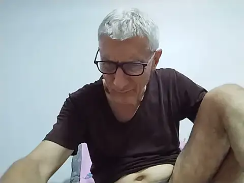 BIGUNCUTHARDCOCK Webcam Show