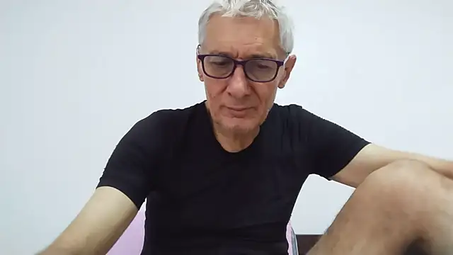BIGUNCUTHARDCOCK Webcam show