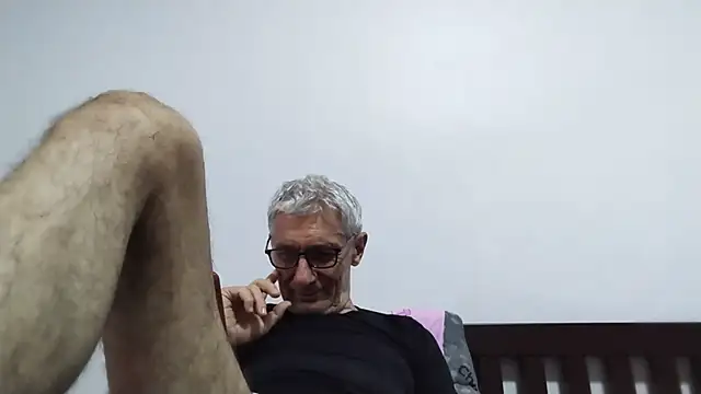 BIGUNCUTHARDCOCK Live XXX-chat