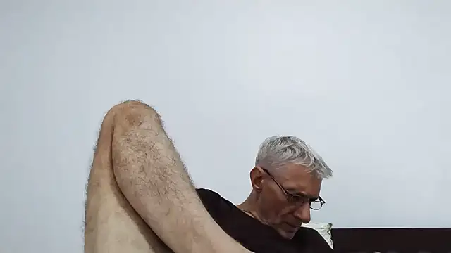BIGUNCUTHARDCOCK webcam show