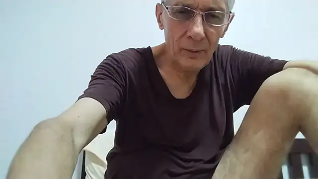 BIGUNCUTHARDCOCK Show Webcam