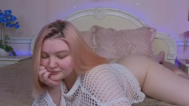 Unholy_Lady Adlı Modelin Canlı XXX Sohbeti