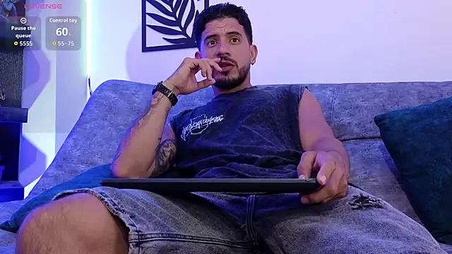 Pertunjukan Kamera Web Bruno_Mattos