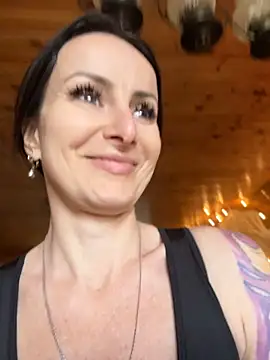 AnnaMaria-'s Live XXX Chat