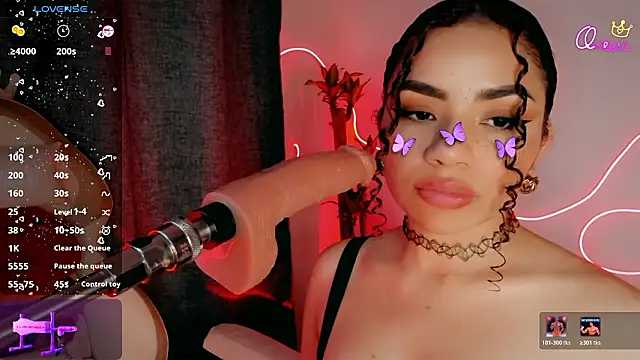 Queen_Deepthroat Show in webcam