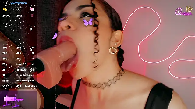 Queen_Deepthroat webkamerás műsora