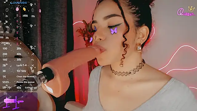 Queen_Deepthroat Webcam show