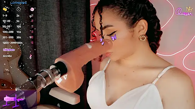 Queen_Deepthroat Show in webcam