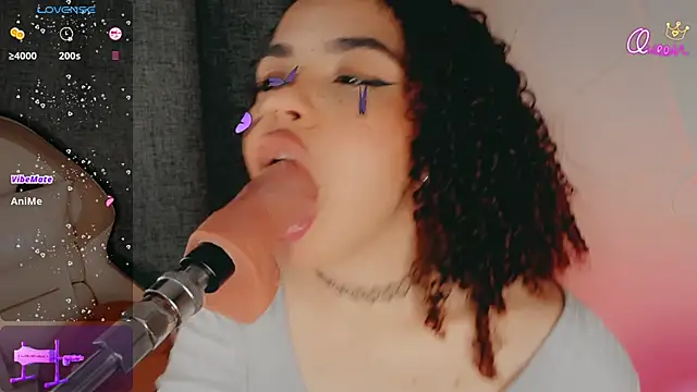 Queen_Deepthroat 网络视讯表演