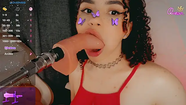 Queen_Deepthroat Show in webcam