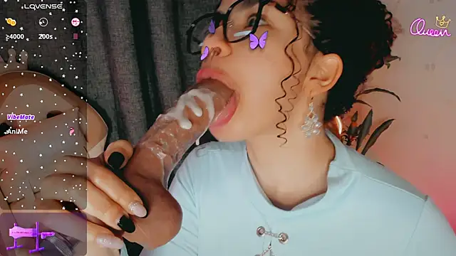 Chat XXX en directo de Queen_Deepthroat