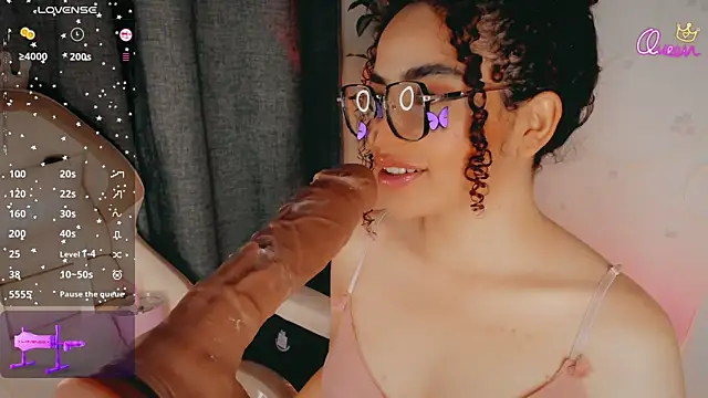 Queen_Deepthroatのウェブカメラショー