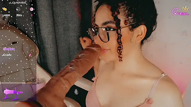 Chat +18 de Queen_Deepthroat ao vivo