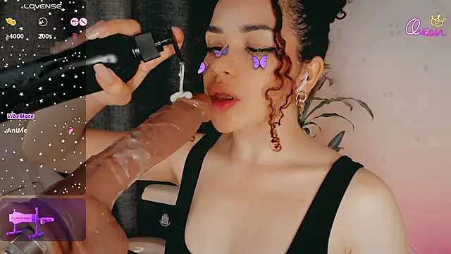 Pertunjukan Kamera Web Queen_Deepthroat