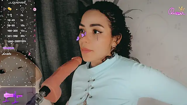 Queen_Deepthroat's Live XXX Chat