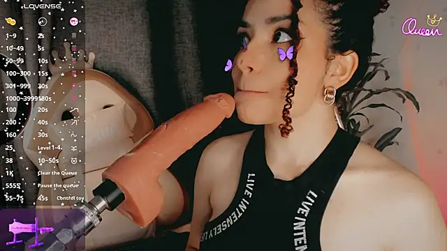 Queen_Deepthroat 即時 XXX 聊天