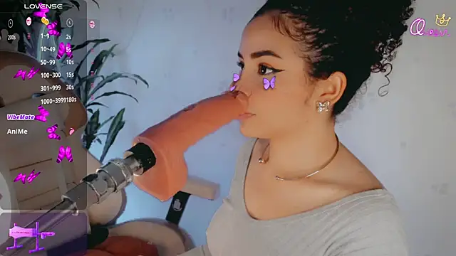 Queen_Deepthroat webcam show