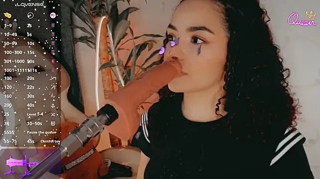 Queen_Deepthroat's Live Sex Cam Show